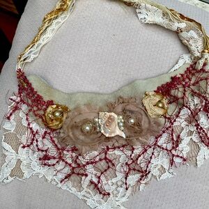 Jewelry designer handmade lace pearls shells necklace mounted on suede leather